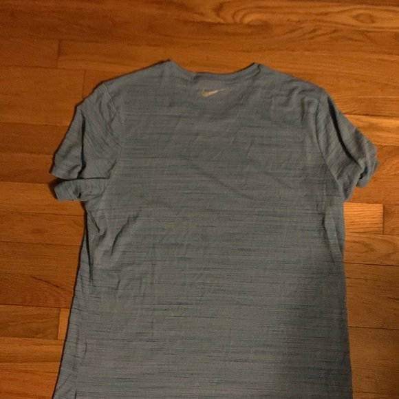 Nike running t-shirt - Picture 4 of 4